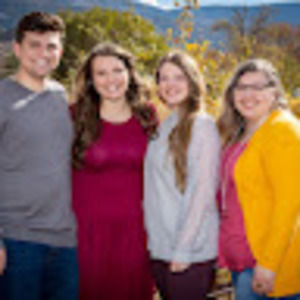 Meet your Posher, Michele